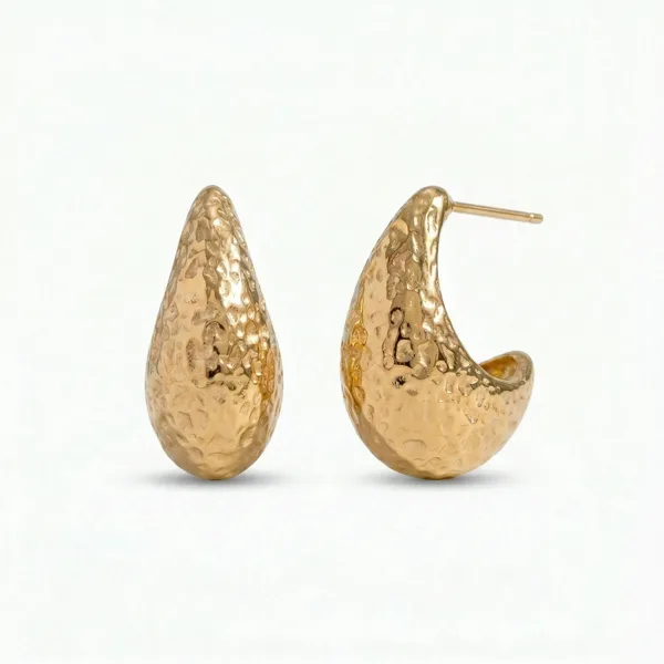 Hamret Hoops 20mm Guldbelagt i guldbelagt fra Prismila Jewellery