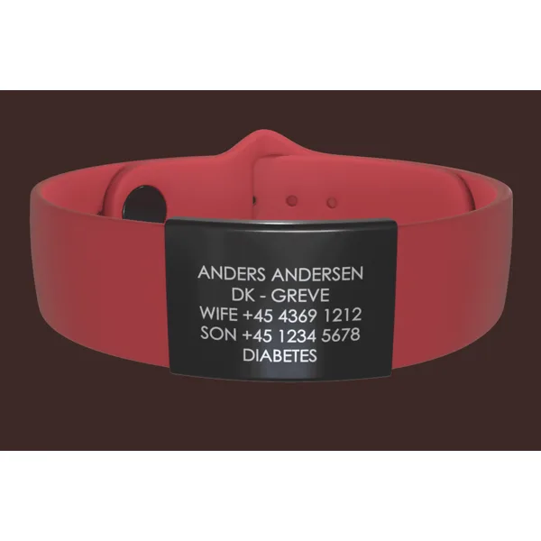 DJUVA Brave komplet Armbånd - Sort skilt i stål fra Djuva