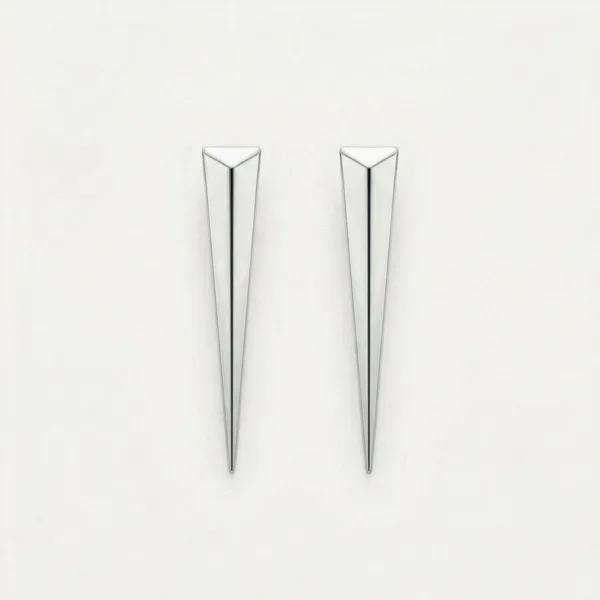 Chunky Dagger Ørering Sølvfarvet fra Prismila Jewellery