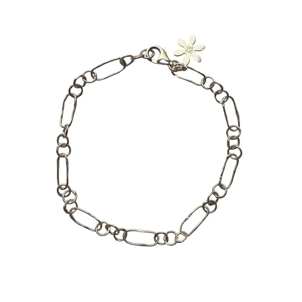 Susanne Friis Bjørner Armbånd - SFB - Sterling sølv armbånd med hamret Figaro mønster - 1 i sterlingsølv fra Guldsmed Lind