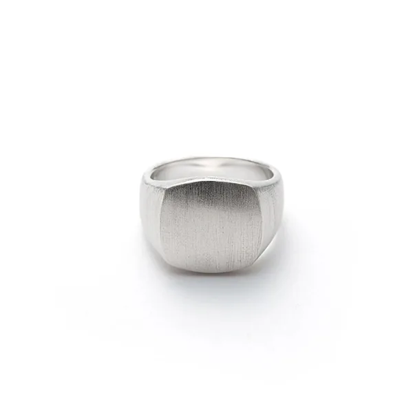 Alexander Lynggaard - Firkantet signet ring i sølv i sterlingsølv fra Alexander Lynggaard
